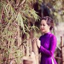 Girl wearing purple shirt  screen for extension Chrome web store in OffiDocs Chromium
