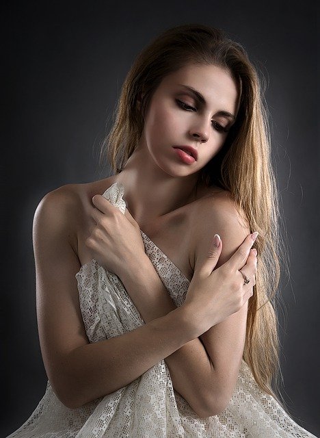 Free download girl woman beauty face people free picture to be edited with GIMP free online image editor