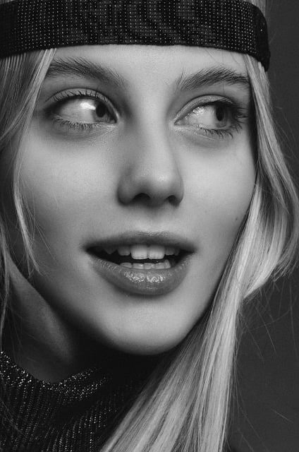 تحميل مجاني فتاة امرأة وجه شقراء جميلة صورة مجانية ليتم تحريرها باستخدام محرر الصور المجاني على الإنترنت GIMP