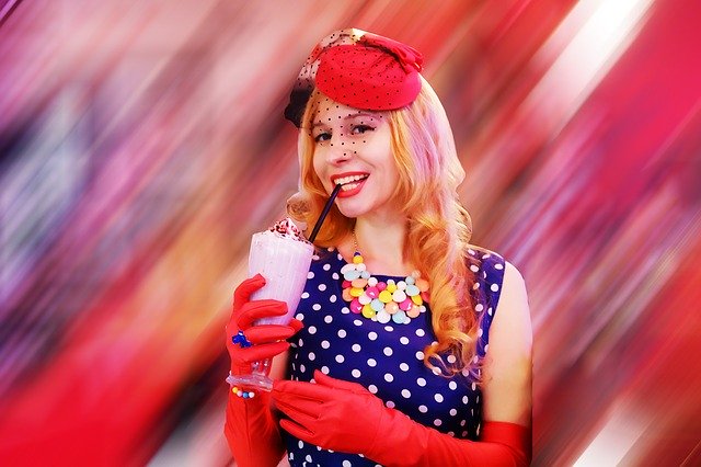 Kostenloser Download Girl Woman Red - kostenloses Foto oder Bild zur Bearbeitung mit GIMP Online-Bildbearbeitung