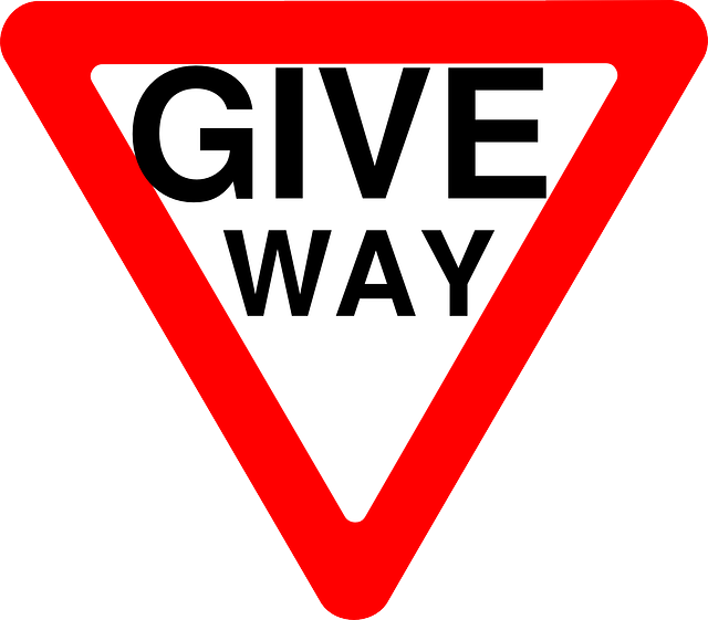 Free download Give Way Sign Yield Roadsign - Free vector graphic on Pixabay free illustration to be edited with GIMP free online image editor