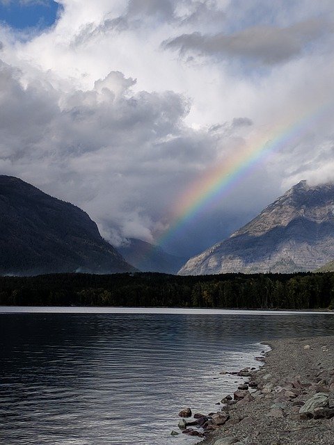 Unduh gratis Danau Taman Nasional Glacier - foto atau gambar gratis untuk diedit dengan editor gambar online GIMP