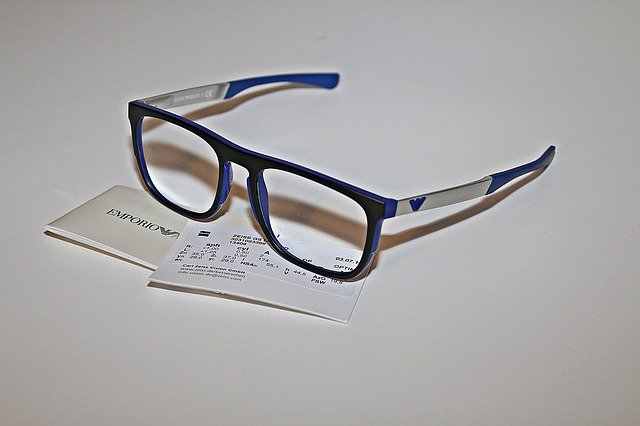 Baixe grátis óculos Eyeglass Frame Sehhilfe - foto ou imagem grátis para ser editada com o editor de imagens online GIMP