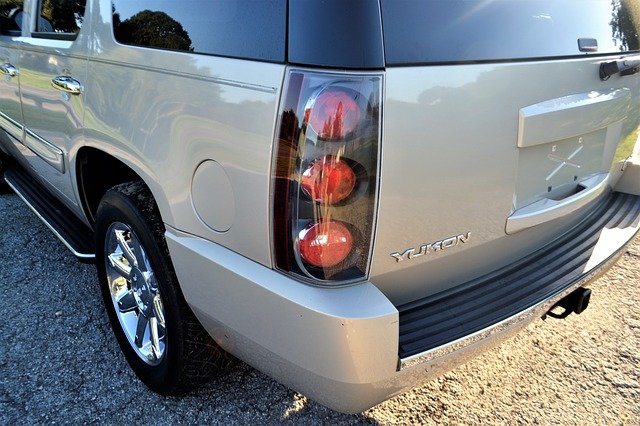 Free download gmc yukon truck tail light bumper free picture to be edited with GIMP free online image editor