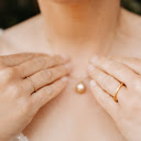 Gold jewelry set  screen for extension Chrome web store in OffiDocs Chromium