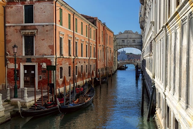 Free download gondola channel water sea lagoon free picture to be edited with GIMP free online image editor