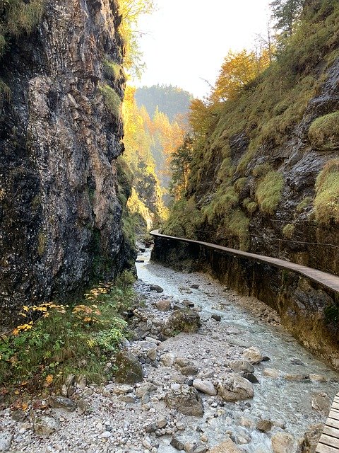 تنزيل Gorge Mountains Landscape مجانًا - صورة مجانية أو صورة لتحريرها باستخدام محرر الصور عبر الإنترنت GIMP