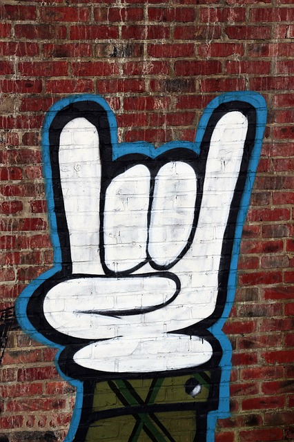 Kostenloser Download Graffiti-Handzeichen Corna Kostenloses Bild, das mit dem kostenlosen Online-Bildeditor GIMP bearbeitet werden kann