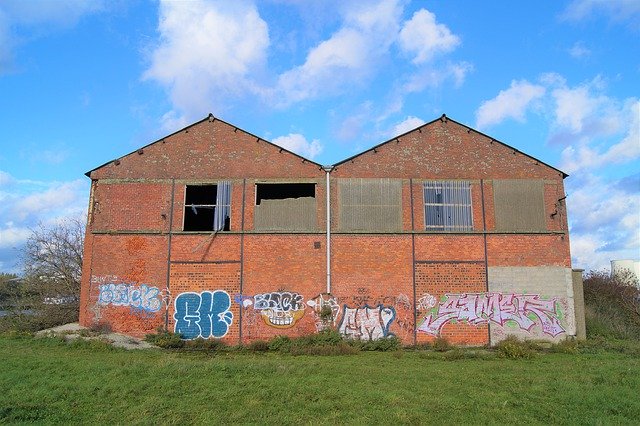 Bezpłatne pobieranie Graffiti House Building - bezpłatne, bezpłatne zdjęcie lub obraz do edycji za pomocą internetowego edytora obrazów GIMP