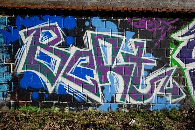 Gratis download Graffiti Wall Spray - gratis foto of afbeelding om te bewerken met GIMP online afbeeldingseditor