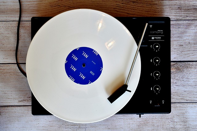Free download gramophone turntable vinyl record free picture to be edited with GIMP free online image editor