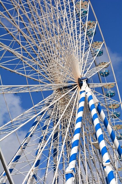 Free download Grande Roue Manège -  free photo or picture to be edited with GIMP online image editor