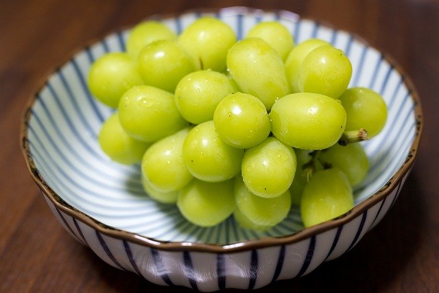 Muat turun percuma Grape The Grapes Green - foto atau gambar percuma untuk diedit dengan editor imej dalam talian GIMP