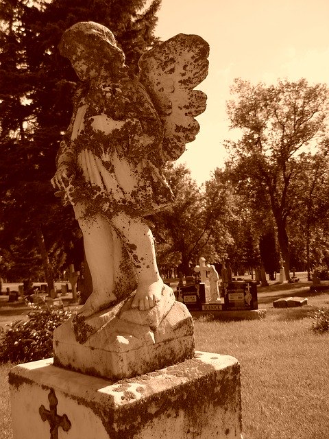 Descarga gratuita Graveyard Grave Angel: foto o imagen gratuita para editar con el editor de imágenes en línea GIMP