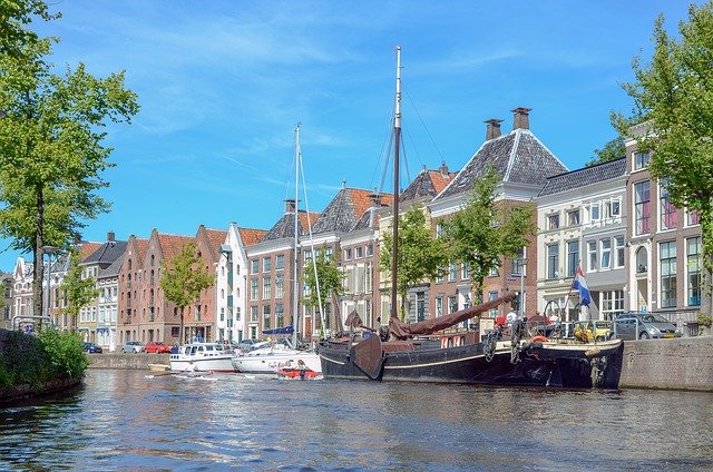 Gratis download Groningen Town Canal Street gratis fotosjabloon om te bewerken met GIMP online afbeeldingseditor