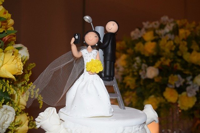 Free download Grooms Casal Dolls -  free photo or picture to be edited with GIMP online image editor