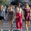 Group of friends walking on the street  screen for extension Chrome web store in OffiDocs Chromium