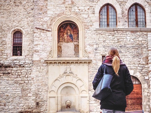Free picture Gubbio Descent Tourism -  to be edited by GIMP free image editor by OffiDocs
