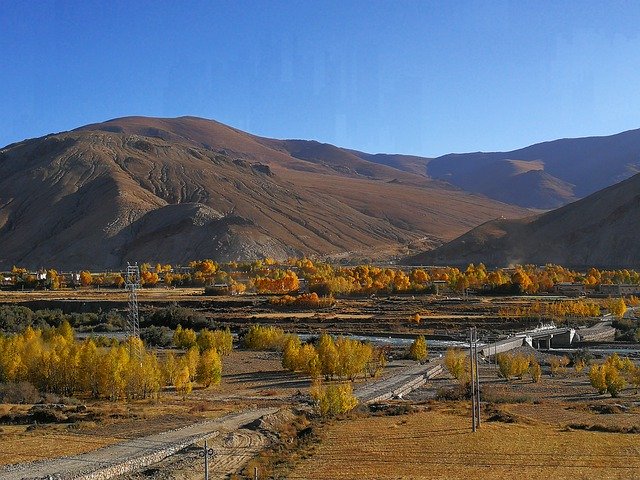 Descarga gratuita Gyantse Tibet Valley: foto o imagen gratuita para editar con el editor de imágenes en línea GIMP