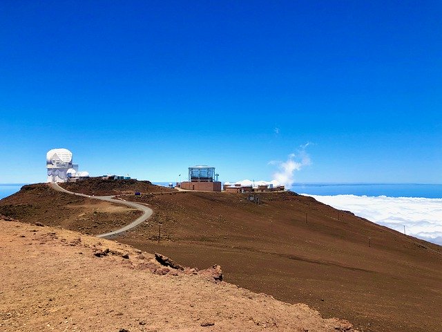 Free picture Haleakala Maui Hawaii Telescopes -  to be edited by GIMP free image editor by OffiDocs