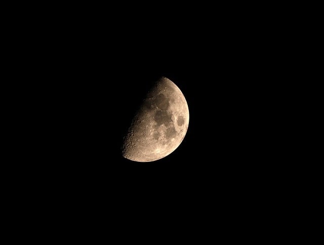 Free download half moon moon night sky moonlight free picture to be edited with GIMP free online image editor