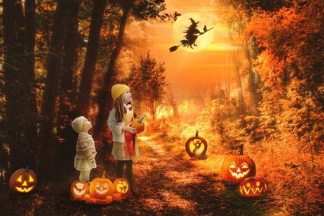 Téléchargement gratuit de l'image gratuite de sorcière fantasmagorique de scène d'halloween à éditer avec l'éditeur d'images en ligne gratuit GIMP