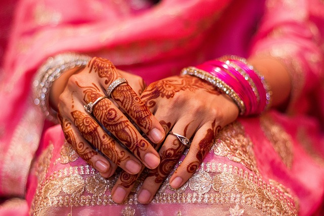 Безкоштовно завантажте Hand Indian Wedding Heena безкоштовний шаблон фотографій для редагування в онлайн-редакторі зображень GIMP