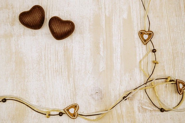 تنزيل مجاني لشوكولاتة عيد الأم السعيدة للقلب مجانًا ليتم تحريرها باستخدام محرر الصور المجاني عبر الإنترنت من GIMP