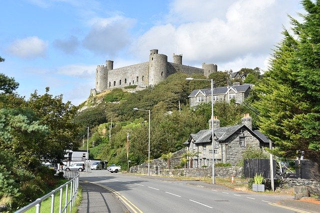 Free picture Harlech Castle Welsh Wales -  to be edited by GIMP free image editor by OffiDocs