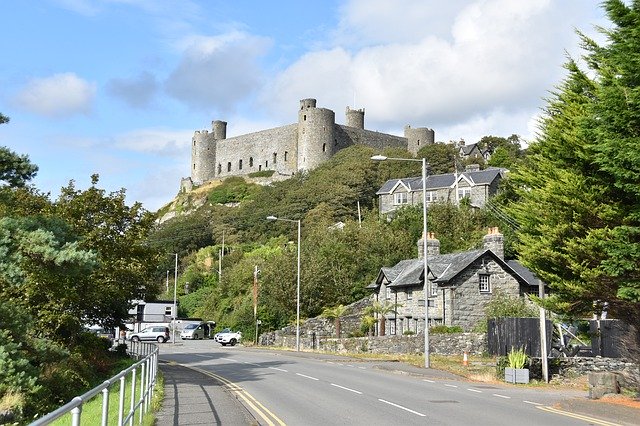 Descarga gratuita Harlech Castle Welsh Wales - foto o imagen gratuita para editar con el editor de imágenes en línea GIMP