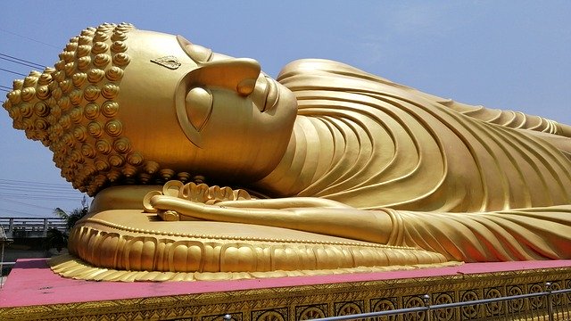 Téléchargement gratuit Bouddha endormi Hatyai - photo ou image gratuite à modifier avec l'éditeur d'images en ligne GIMP