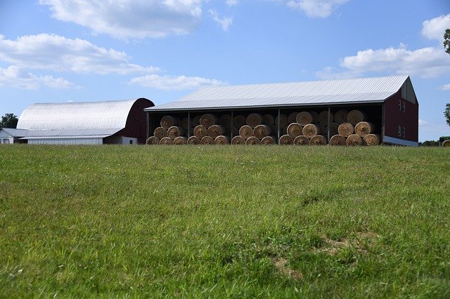 ดาวน์โหลดฟรี Hay Barn Farm - รูปถ่ายหรือรูปภาพฟรีที่จะแก้ไขด้วยโปรแกรมแก้ไขรูปภาพออนไลน์ GIMP