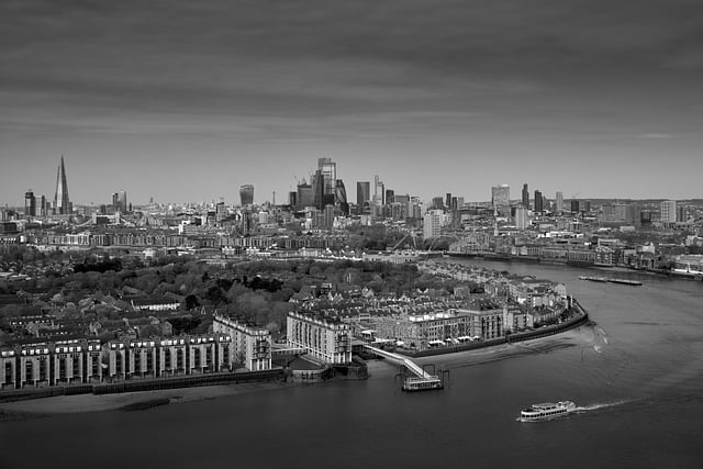 Free download hd wallpaper london city landmark free picture to be edited with GIMP free online image editor