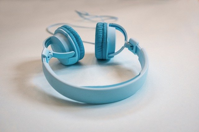 Free download headphones turquois audio listen free picture to be edited with GIMP free online image editor