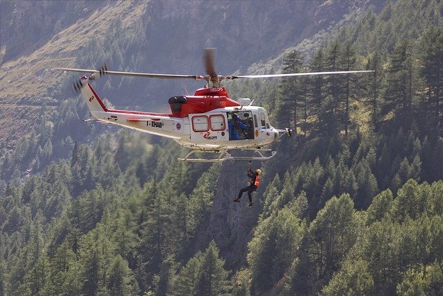 قم بتنزيل صورة مجانية لجبل الهليكوبتر مجانًا ليتم تحريرها باستخدام محرر الصور المجاني على الإنترنت GIMP
