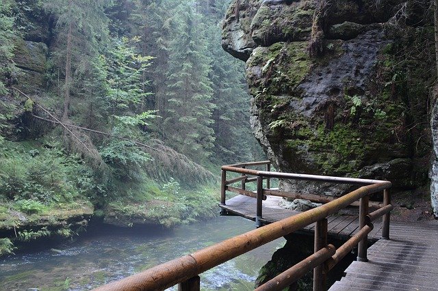 免费下载 Hřensko Rock Tourism - 使用 GIMP 在线图像编辑器编辑的免费照片或图片