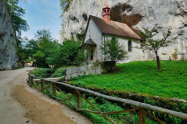 הורדה חינם של Hermitage Cross Christianity - תמונה או תמונה בחינם לעריכה עם עורך התמונות המקוון GIMP