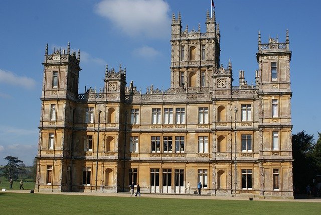Template Photo Highclere Castle Berkshire -  for OffiDocs