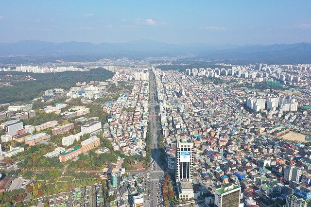 Muat turun percuma Highway City Aerial - foto atau gambar percuma untuk diedit dengan editor imej dalam talian GIMP