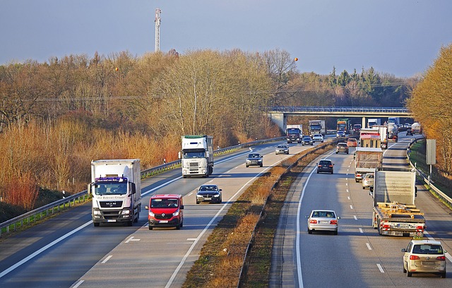 Free download highway feierabend traffic free picture to be edited with GIMP free online image editor