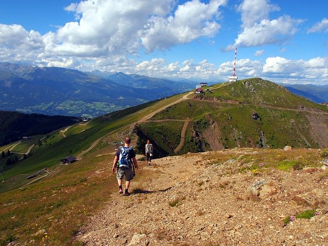 تنزيل Hiking Landscape Nature مجانًا - صورة مجانية أو صورة لتحريرها باستخدام محرر الصور عبر الإنترنت GIMP