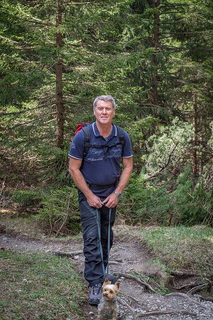 Hiking Man Nature'ı ücretsiz indirin - GIMP çevrimiçi resim düzenleyici ile düzenlenecek ücretsiz fotoğraf veya resim