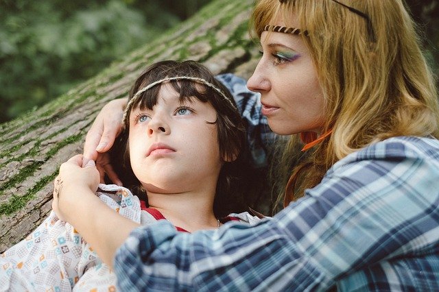 ດາວໂຫຼດຟຣີ Hippie Family Mother And Son - ຮູບພາບ ຫຼືຮູບພາບທີ່ບໍ່ເສຍຄ່າເພື່ອແກ້ໄຂດ້ວຍຕົວແກ້ໄຂຮູບພາບອອນໄລນ໌ GIMP