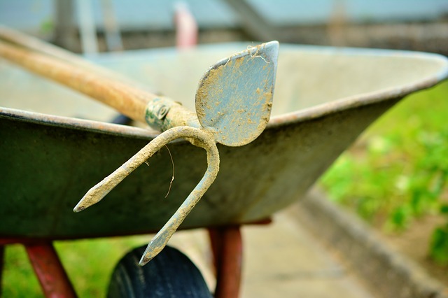 Free download hoe wheelbarrow gardening free picture to be edited with GIMP free online image editor