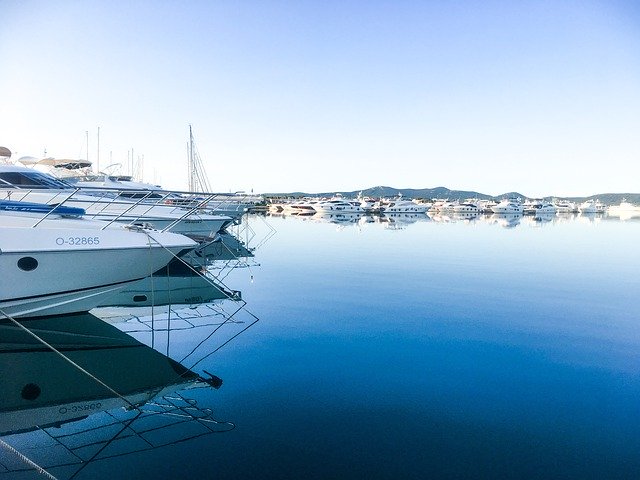 ດາວ​ໂຫຼດ​ຟຣີ Holiday Water Ship - ຮູບ​ພາບ​ຟຣີ​ຫຼື​ຮູບ​ພາບ​ທີ່​ຈະ​ໄດ້​ຮັບ​ການ​ແກ້​ໄຂ​ກັບ GIMP ອອນ​ໄລ​ນ​໌​ບັນ​ນາ​ທິ​ການ​ຮູບ​ພາບ​