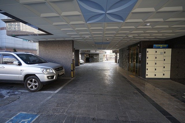 Download gratuito Home Parking Architecture - foto o immagine gratuita da modificare con l'editor di immagini online di GIMP