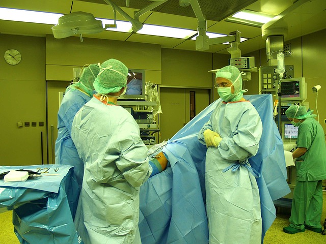 Free download hospital operation meniscus knieop free picture to be edited with GIMP free online image editor