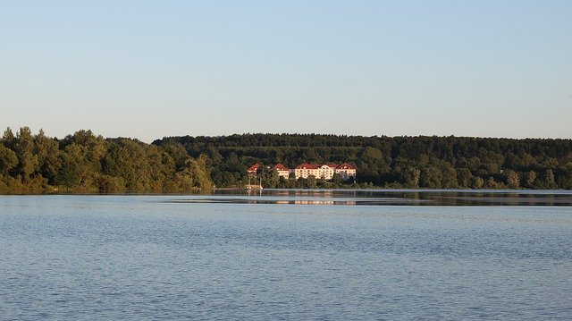 הורדה חינם Hotel Am Wiesensee Water Forest - תמונה או תמונה בחינם לעריכה עם עורך התמונות המקוון GIMP