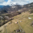 house and snowy mountain  screen for extension Chrome web store in OffiDocs Chromium