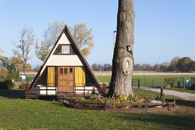 Unduh gratis House Cottage Building The Camp - foto atau gambar gratis untuk diedit dengan editor gambar online GIMP